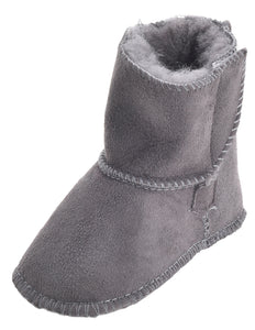 Real sheepskin booties for babies by kindtokidsuk